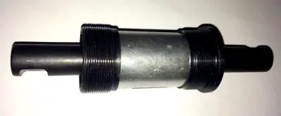 Каретка велосипедна нерозбірна (клин) (L-145mm)
