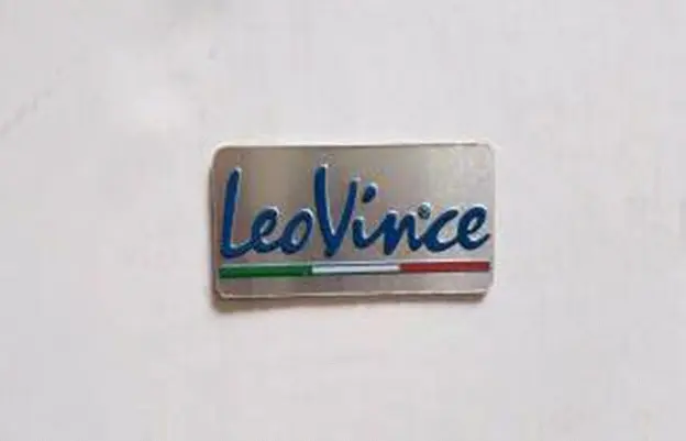 Алюминиевая наклейка на глушитель LeoVince 118, 75×35 мм