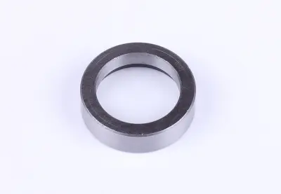 Втулка півосі переднього моста (маточини) Ø62 DongFeng AMG