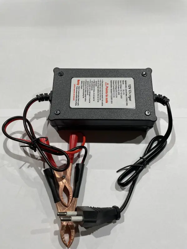 Зарядное устройство для АКБ 12V с зажимами